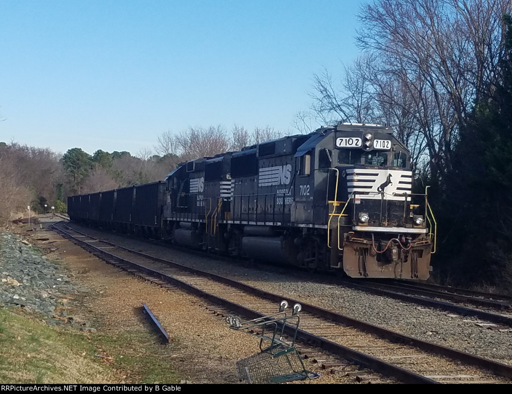 P07 arrives Carrboro